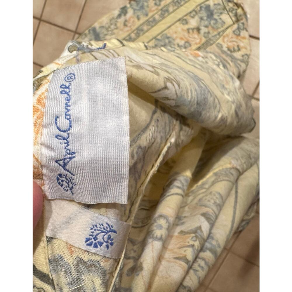 April Cornell Round Tablecloth Cotton Floral yellow blue Brown 82” and 4 napkins - Picture 4 of 5